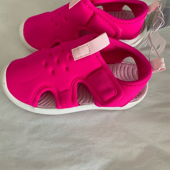 Girl’s True Apparel Water Shoes Adjustable Strap - Cat & Jack Pink Size 9 - Picture 3 of 4